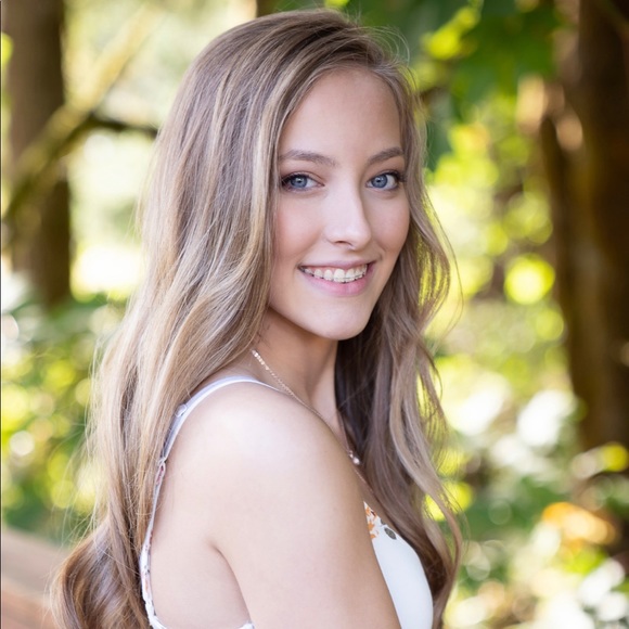 isabelleee02